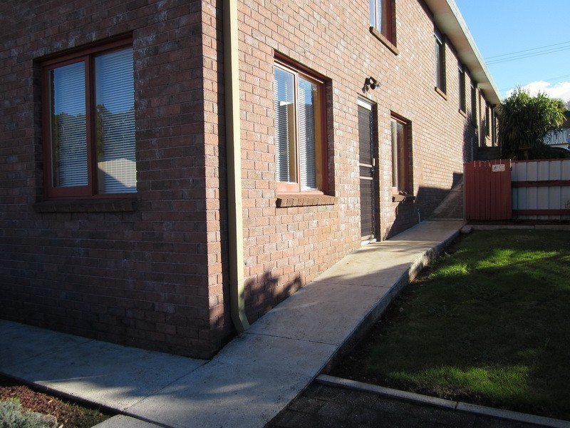 3/33 Collins Street, Burnie TAS 7320