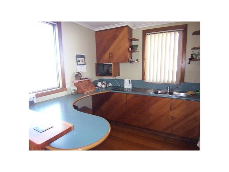 60 Cardigan Street, Somerset TAS 7322