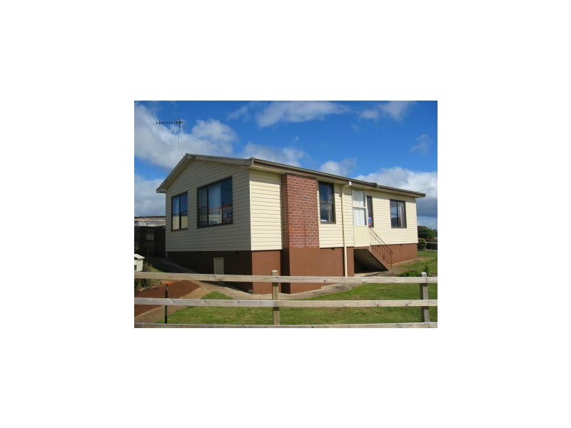 17 Gracie Crescent, Burnie TAS 7320
