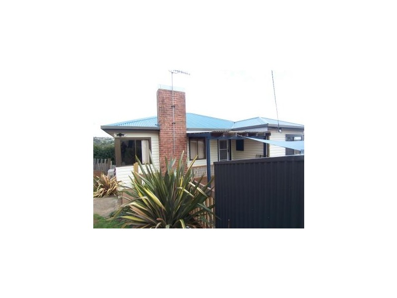 27 Ross Street, Burnie TAS 7320