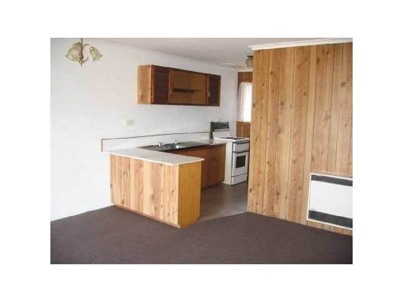 2/20a Federal Street, Burnie TAS 7320