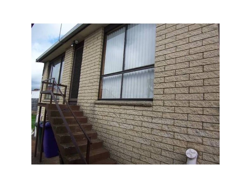 2/20a Federal Street, Burnie TAS 7320