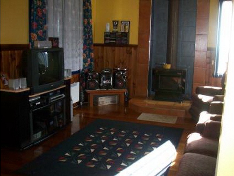 2 Pease Street, Burnie TAS 7320