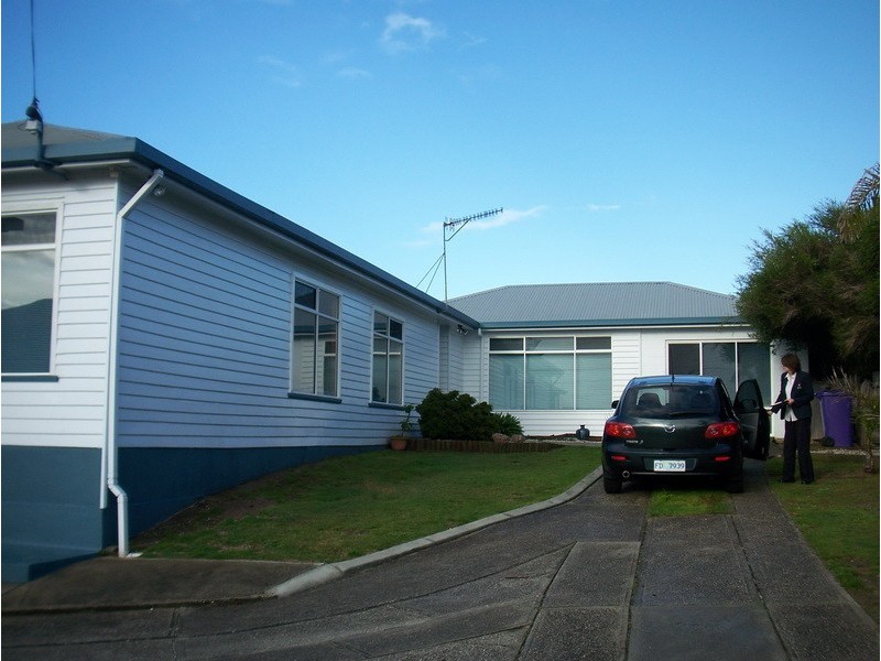 3 Esplanade, Somerset TAS 7322