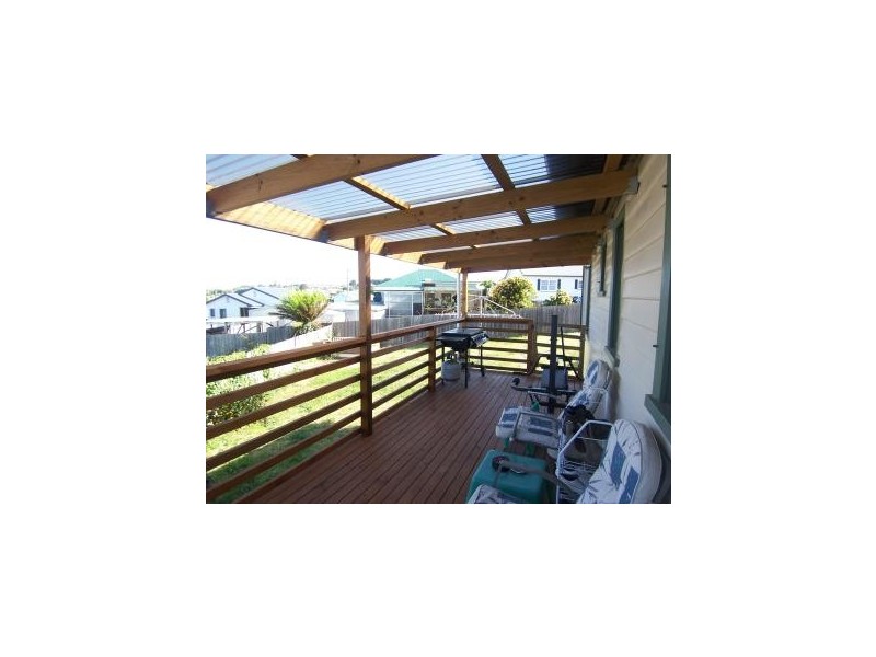 12 Woodward Avenue, Burnie TAS 7320