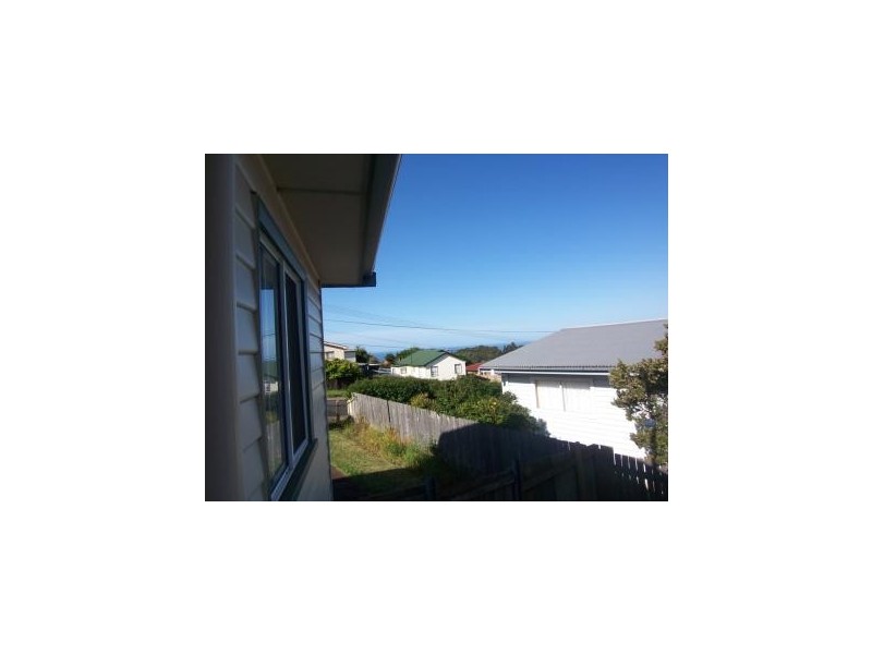 12 Woodward Avenue, Burnie TAS 7320