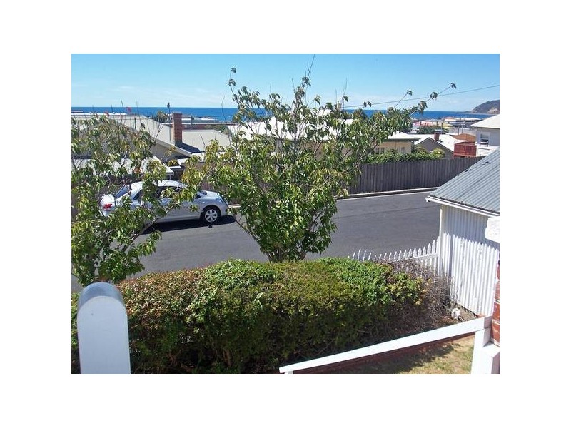 4 Menai Street, Burnie TAS 7320