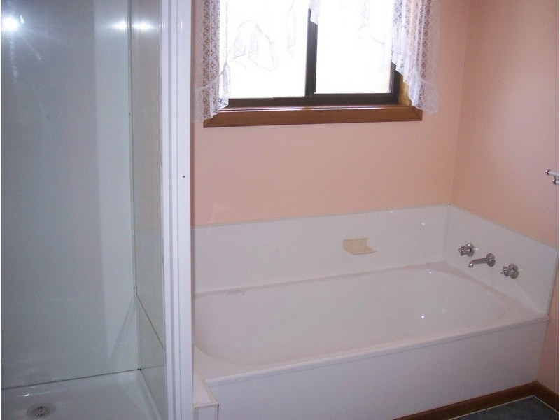 16 Manuka Drive, Burnie TAS 7320