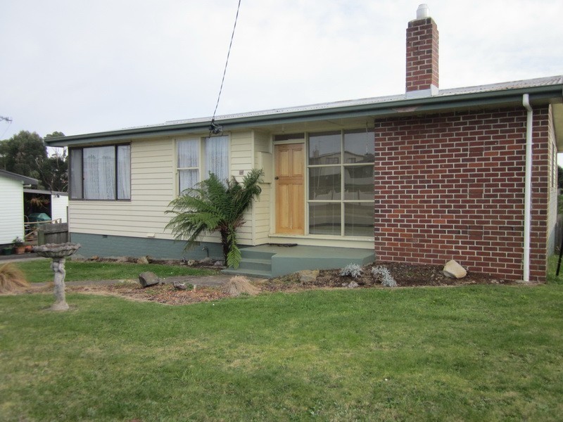 18 Flinders Street, Burnie TAS 7320