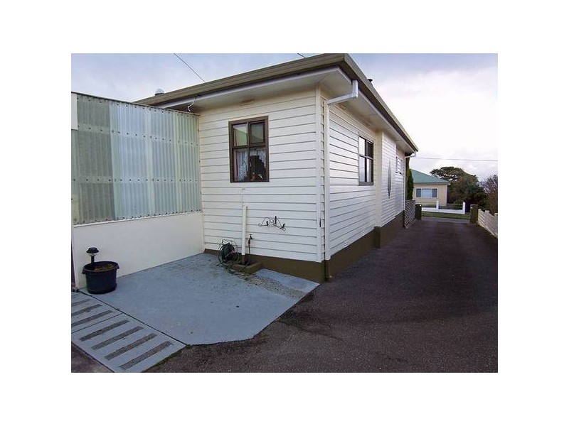 1/18 Abbott Street, Burnie TAS 7320