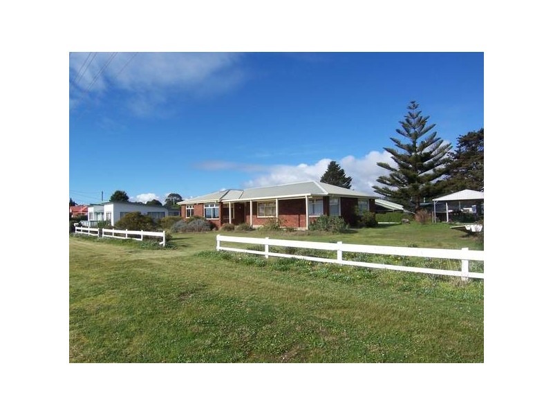 131 Old Bass Highway, Wynyard TAS 7325