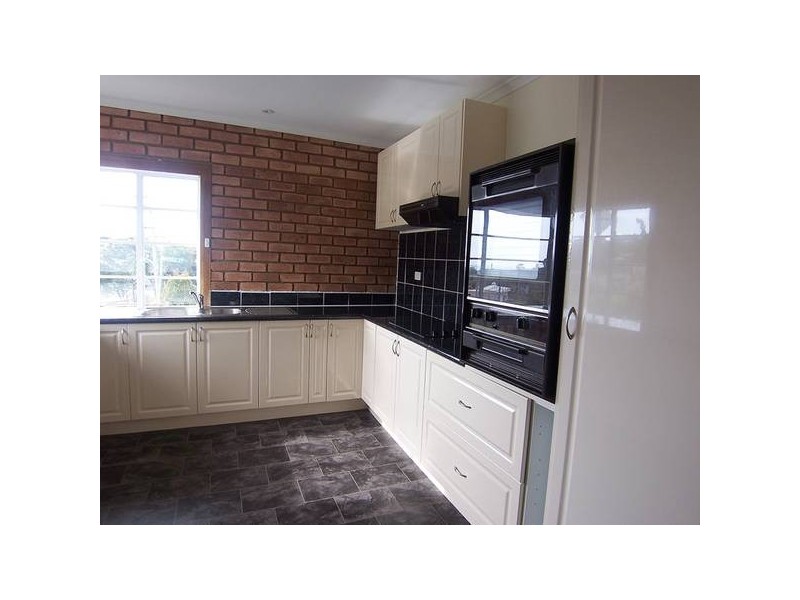 33 Myrtle Crescent, Burnie TAS 7320