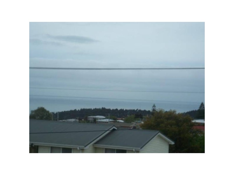 4 Winter Avenue, Burnie TAS 7320