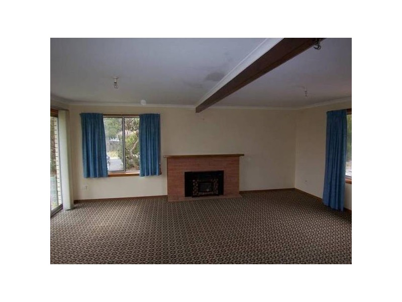 2 Kenelm Avenue, Sisters Beach TAS 7321