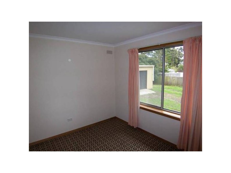 2 Kenelm Avenue, Sisters Beach TAS 7321