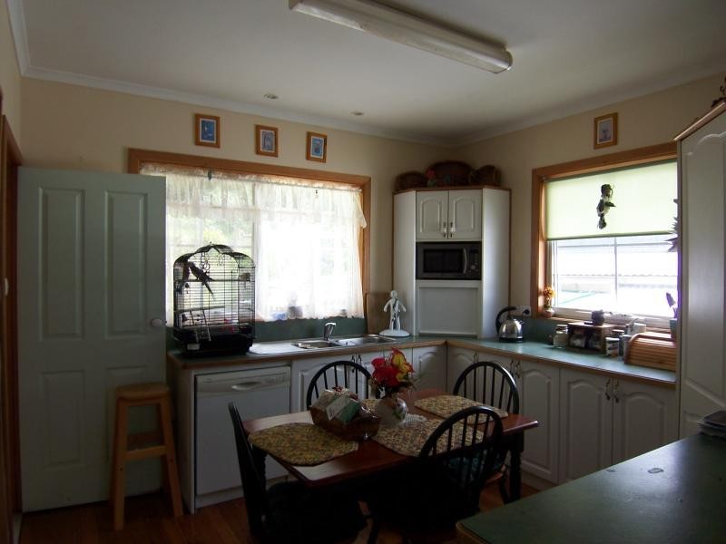 6 Old Surrey Road, Burnie TAS 7320
