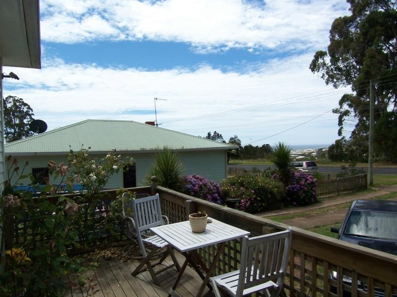 6 Old Surrey Road, Burnie TAS 7320