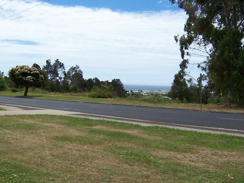 6 Old Surrey Road, Burnie TAS 7320
