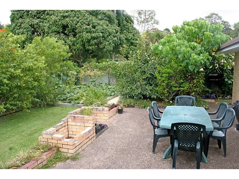 203 Mallawa Drive, Palm Beach QLD 4221