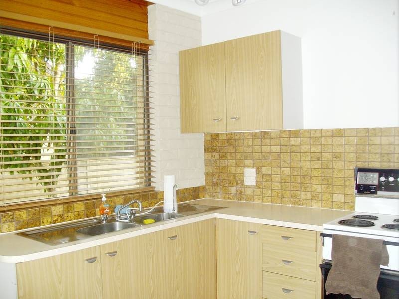 1/10 Craft Court, Miami QLD 4220