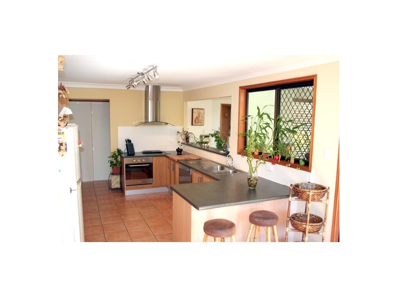 5 Foreshore Close, Elanora QLD 4221