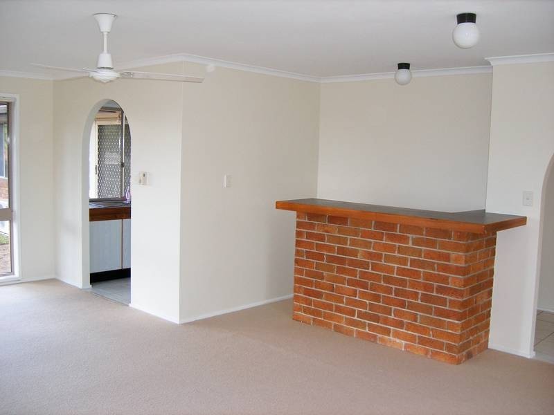 2 Robinson Place, Currumbin Waters QLD 4223