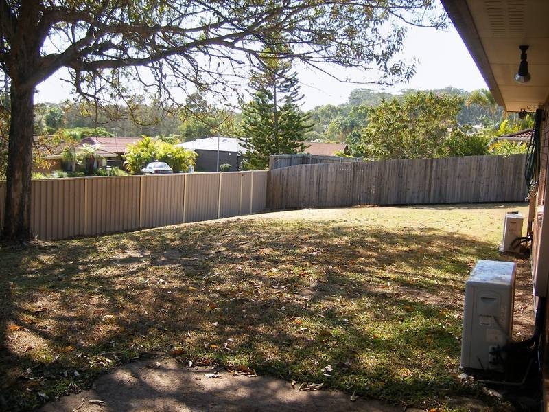 2 Robinson Place, Currumbin Waters QLD 4223