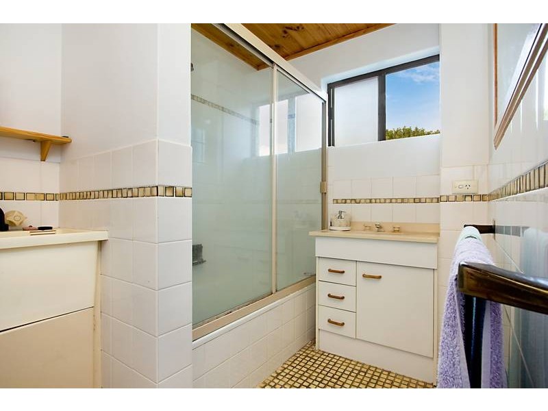 9/3 Lind Avenue, Palm Beach QLD 4221