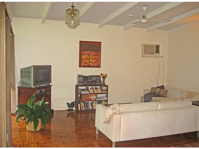 7 Waikiki Avenue, Palm Beach QLD 4221