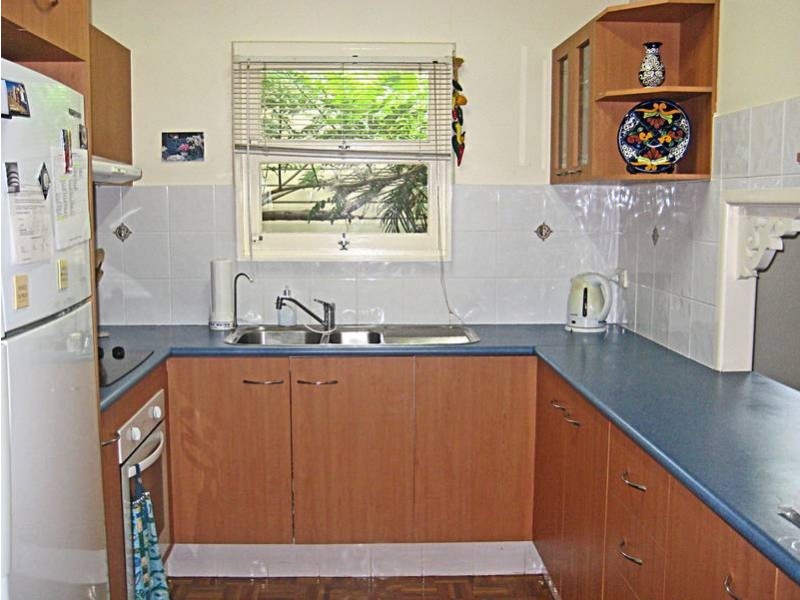 7 Waikiki Avenue, Palm Beach QLD 4221