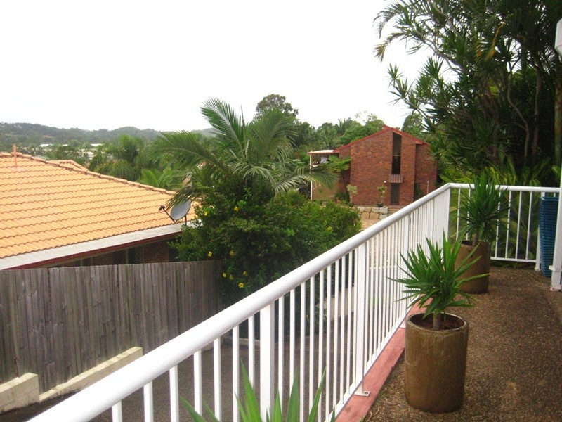 9 Jandakot Court, Elanora QLD 4221