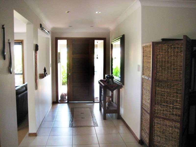 11 Sequioa Close, Elanora QLD 4221