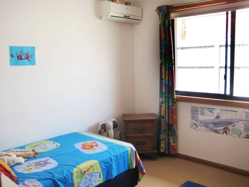 11 Sequioa Close, Elanora QLD 4221