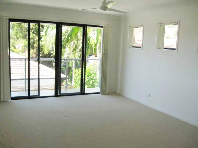 2/11 Sellin Place, Currumbin Waters QLD 4223