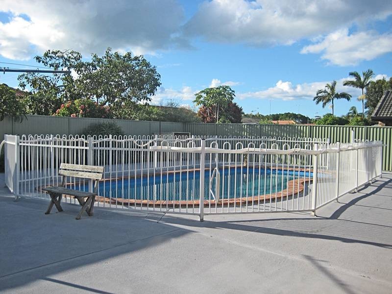 15 Carolina Close, Elanora QLD 4221