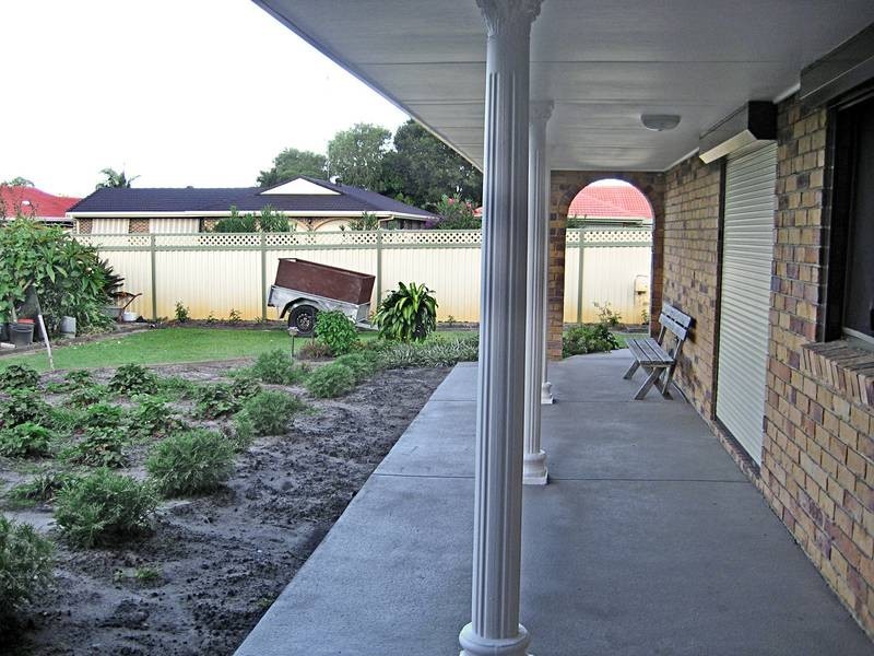 15 Carolina Close, Elanora QLD 4221