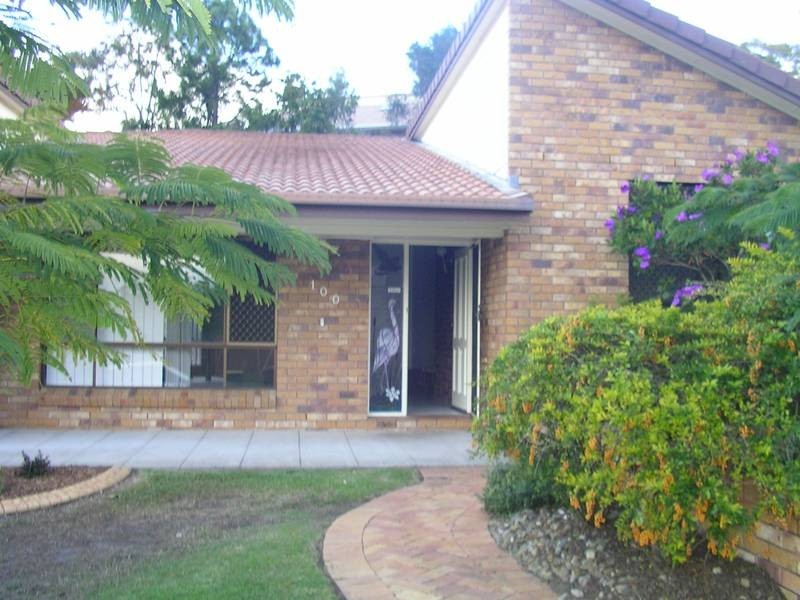 100 KP McGrath Drive, Elanora QLD 4221