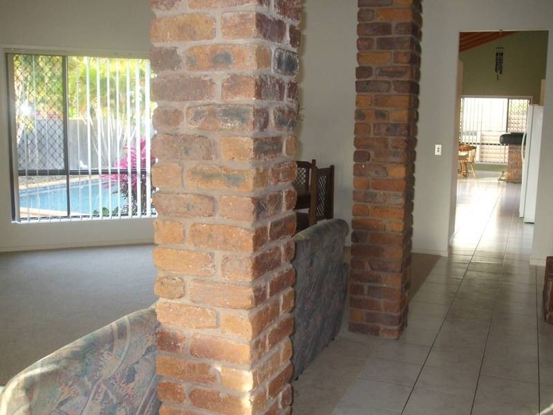 100 KP McGrath Drive, Elanora QLD 4221