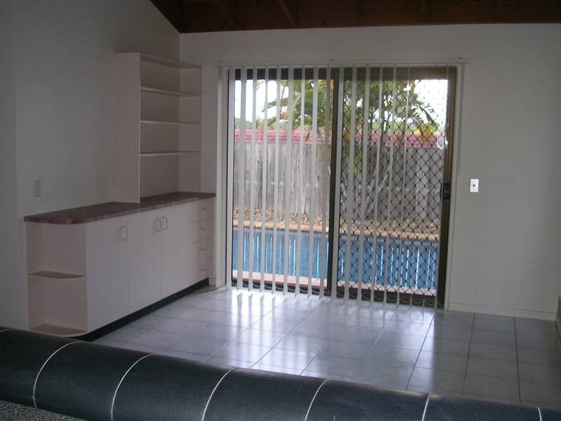 100 KP McGrath Drive, Elanora QLD 4221