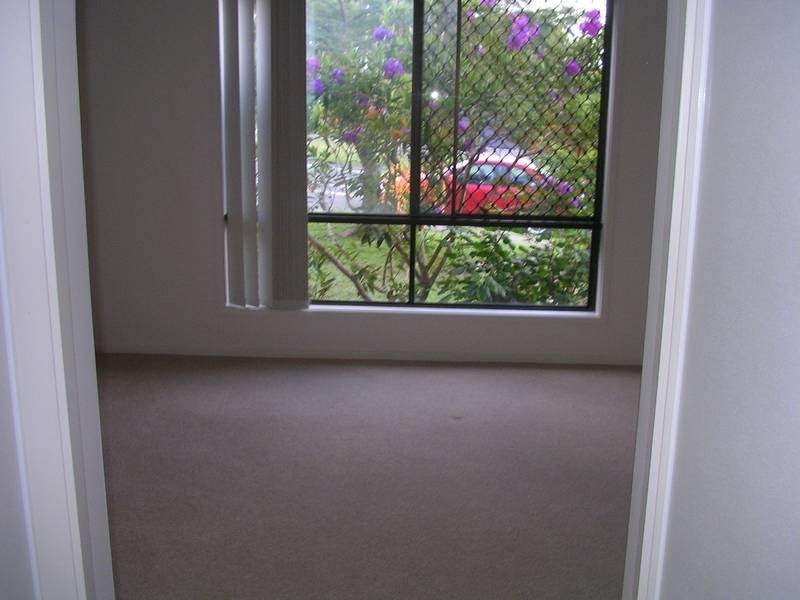 100 KP McGrath Drive, Elanora QLD 4221