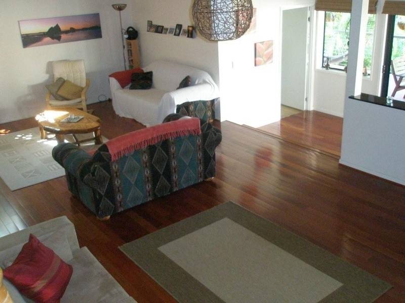 13 Ballidu Close, Elanora QLD 4221