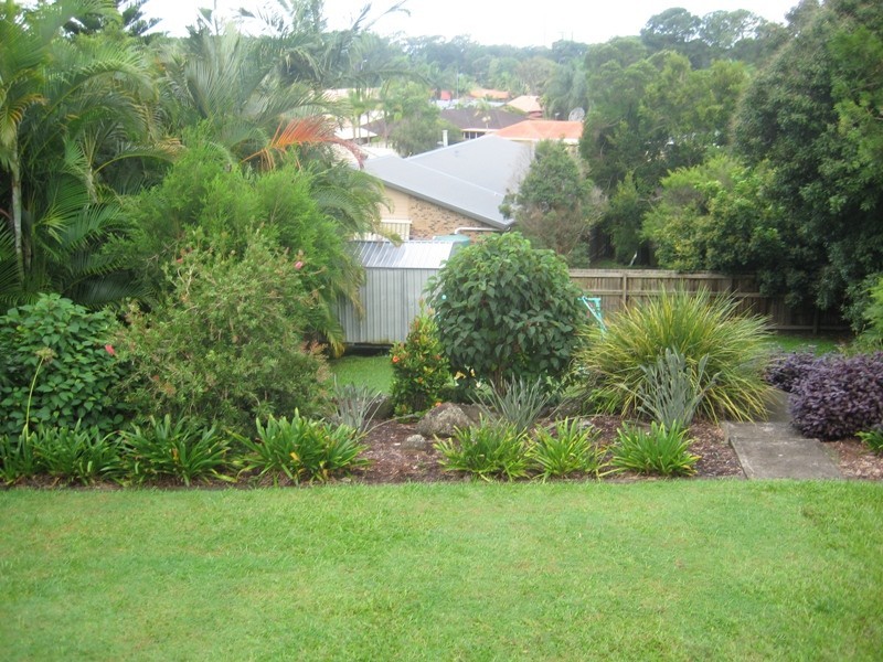 13 Ballidu Close, Elanora QLD 4221