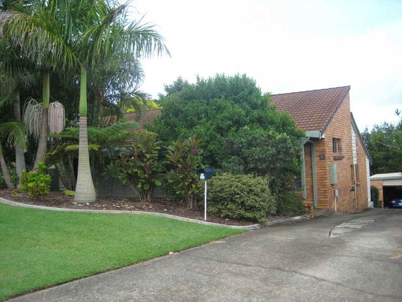 13 Ballidu Close, Elanora QLD 4221