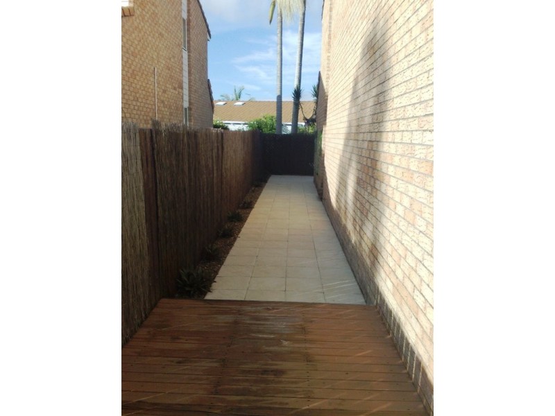 12/154 Currumbin Creek Road, Currumbin Waters QLD 4223