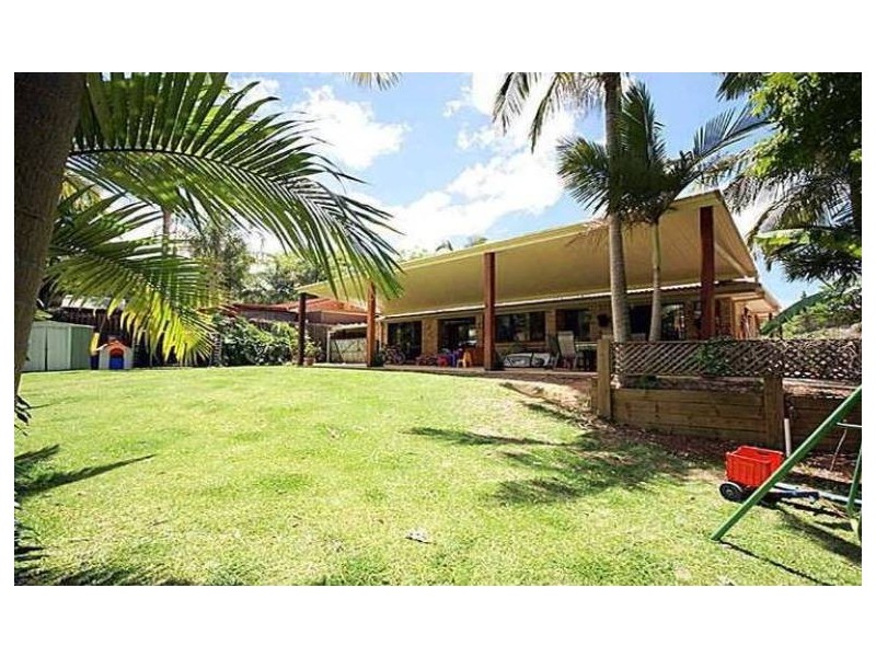 99 Ware Drive, Currumbin Waters QLD 4223