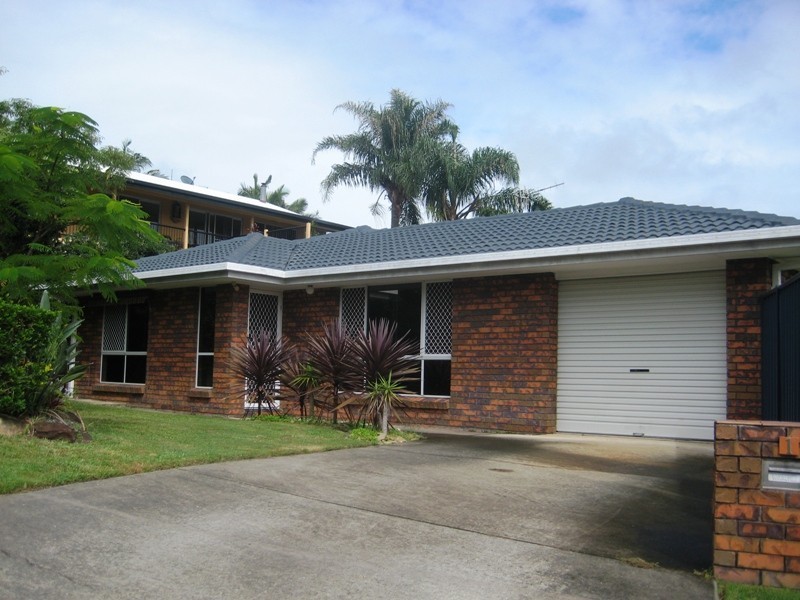 1 Kelvin Court, Currumbin Waters QLD 4223