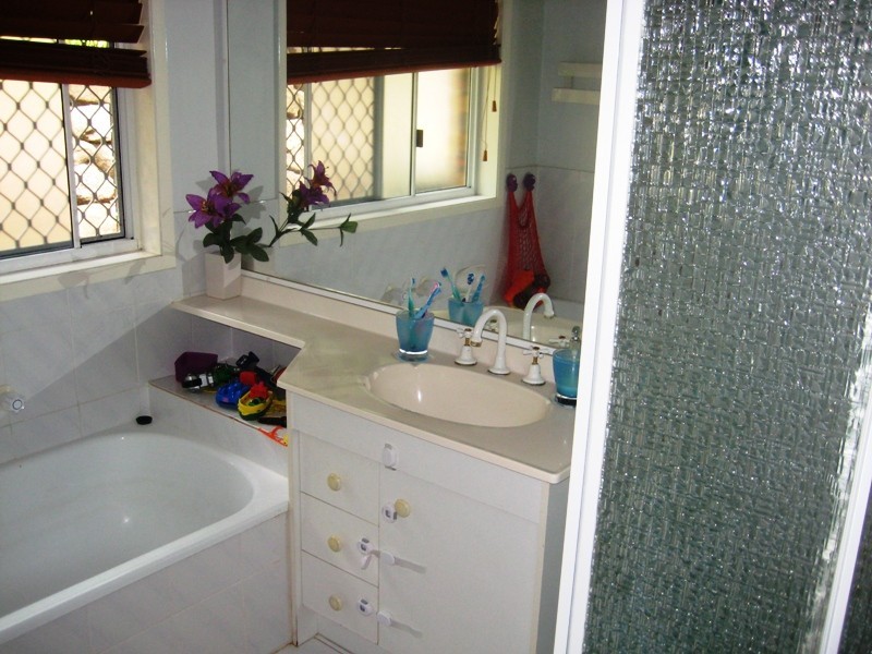 1 Kelvin Court, Currumbin Waters QLD 4223