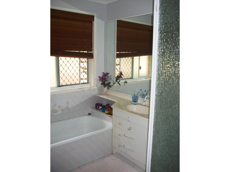 1 Kelvin Court, Currumbin Waters QLD 4223