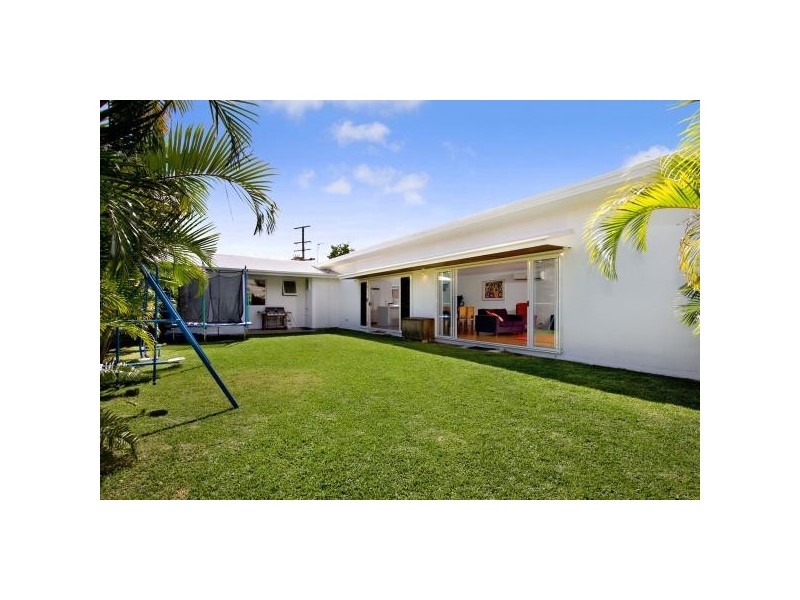14 Celebes Avenue, Palm Beach QLD 4221