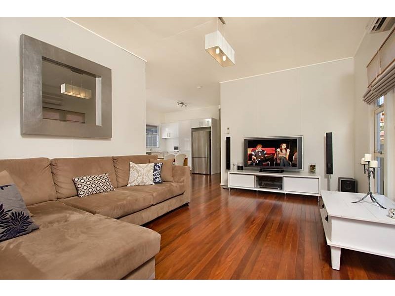 14 Second Avenue, Palm Beach QLD 4221